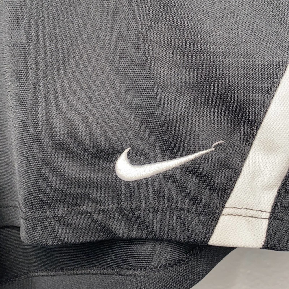 Women Nike Black Dri Fit Training Shorts Large Athletic Shorts - Picture 3 of 5
